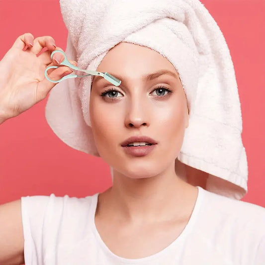 Precision Eyebrow Trimmer – Perfect Brows in Minutes